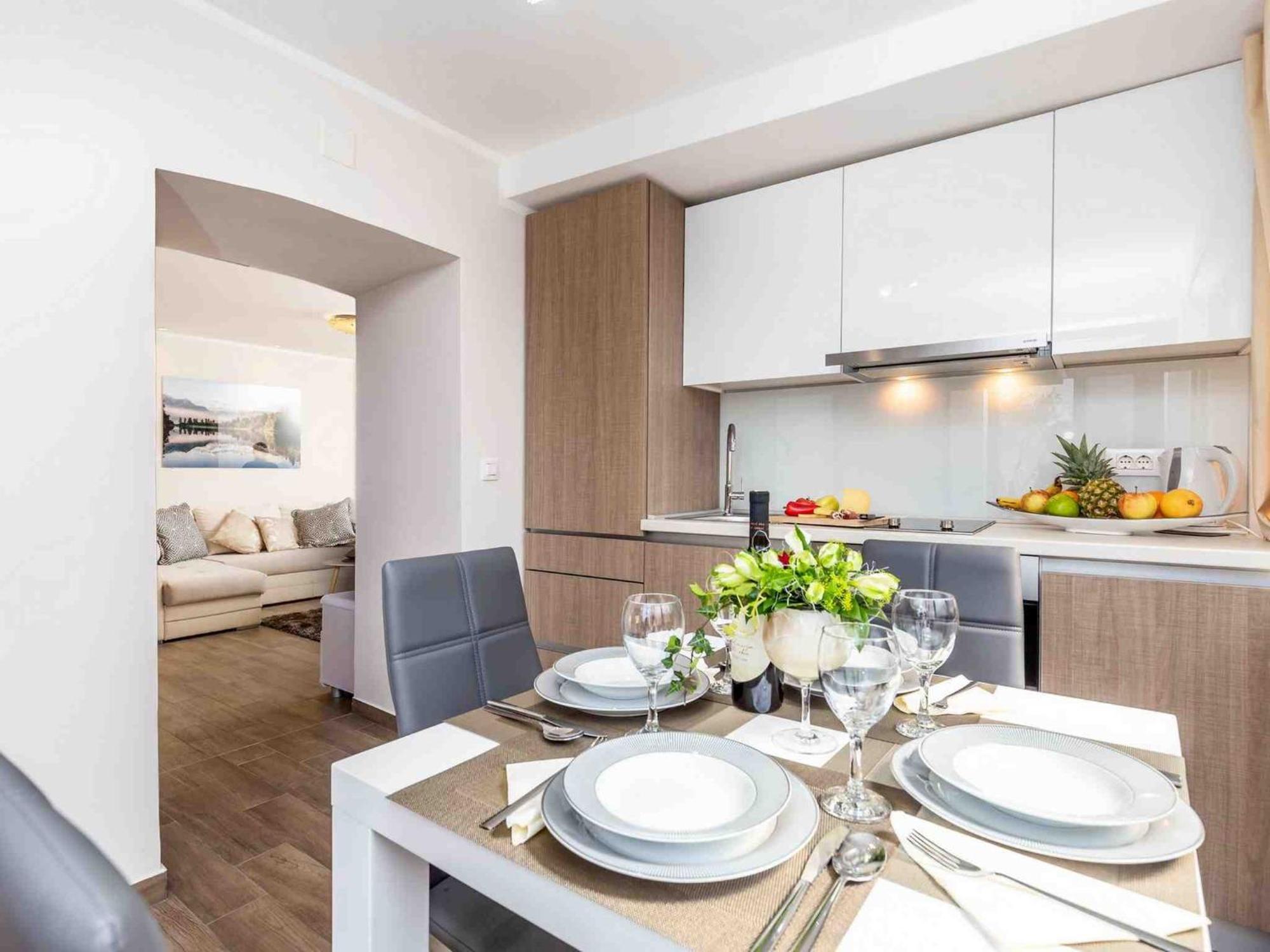 קסטב Srok Apartments With Pool חדר תמונה